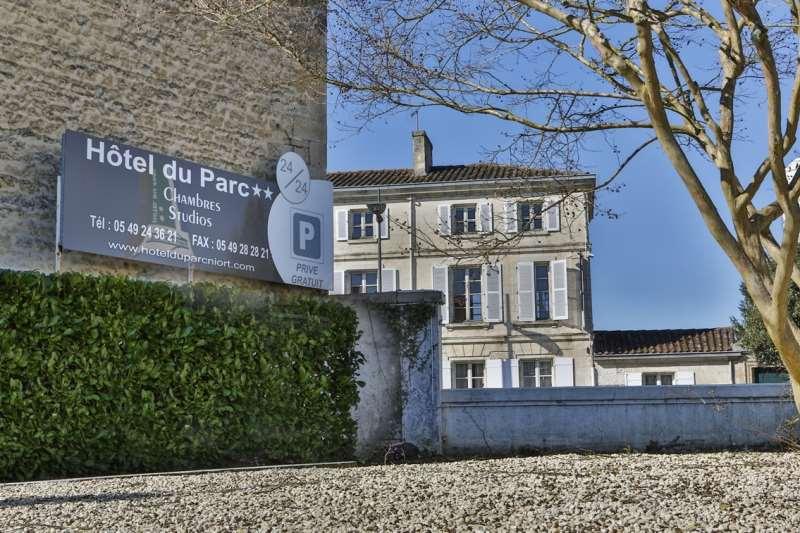 Brit Hotel du Parc Niort Exterior foto