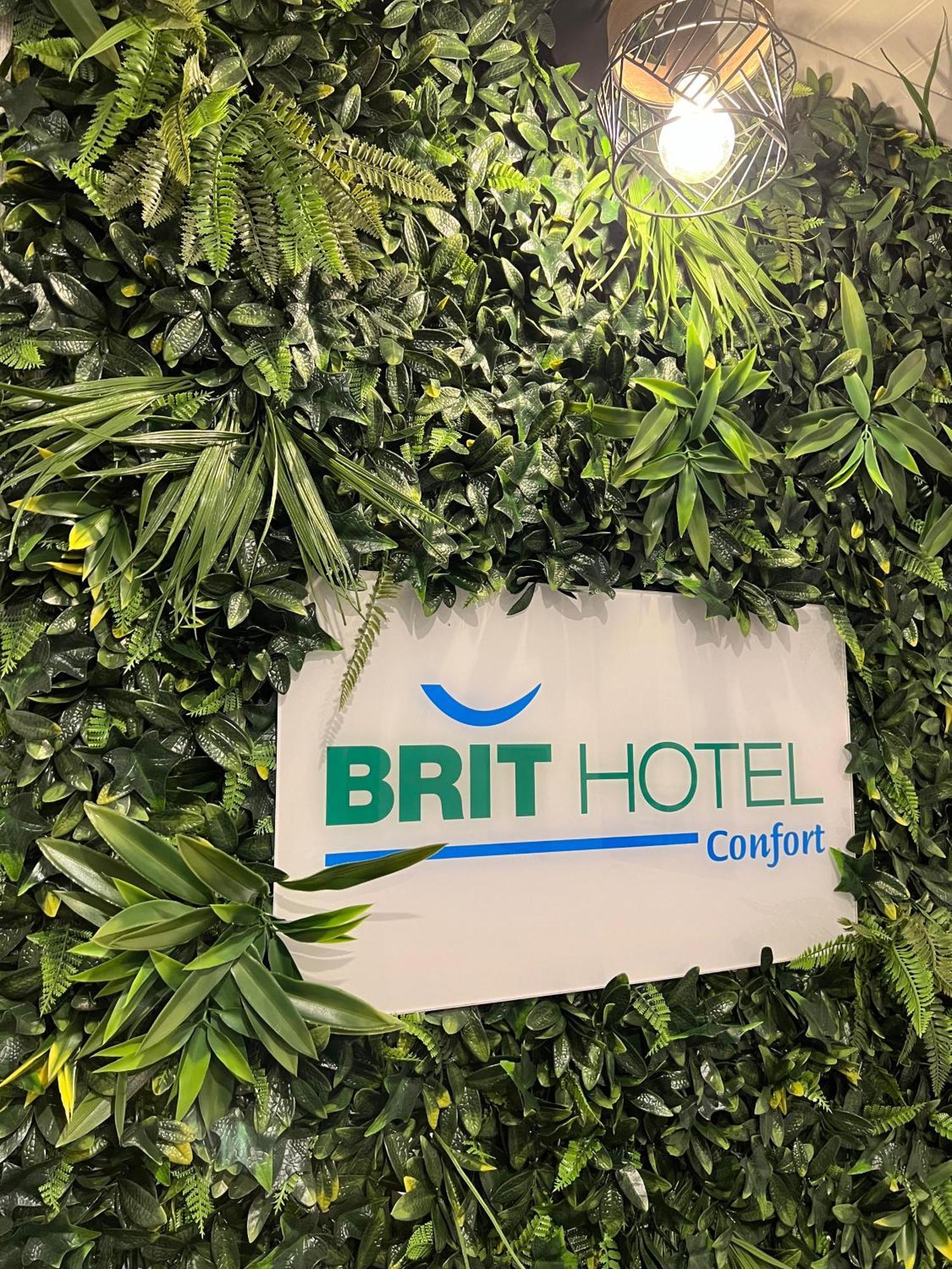 Brit Hotel du Parc Niort Exterior foto